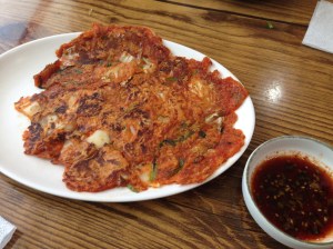 밑반찬으로 치부하기엔 양과 질이 뛰어나다