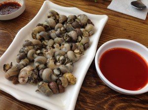 흔하게 먹을 수 있는 음식은 아닌 삶은 소라