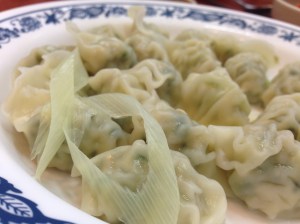 성의도, 분명 맛도 있지만 칼국수의 가성비를 생각하면 비싸다는 느낌을 피할 수 없다