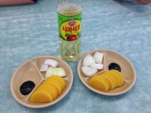 식초조차 '오뚜기 식초'를 사용하는 등 가게 곳곳 위생에 신경을 많이 쓴 흔적이 보인다