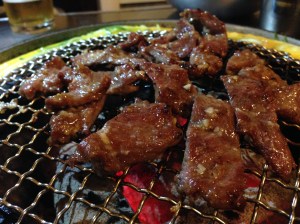 기름진 쇠고기맛 같기도 하다