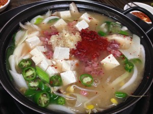 된장찌개 역시 별미이다