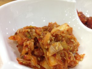 김치 하나에도 따로 양념을 한 듯한 세심함을 느낄 수 있다