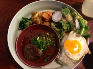 이날의 '오늘의 밥상'은 흑돼지 떡갈비 정식이었다