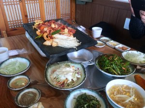 오리고기가 몸에도 좋다고 하니 가끔씩 오리도 먹어 주자